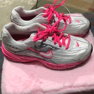 Nike initiator size 7